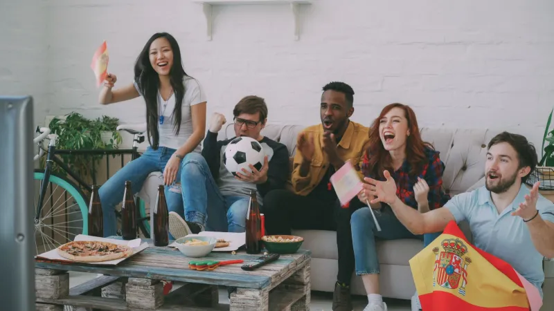 Press Play Again: Why Rewatching Anime With Your Crew Hits Completely Different